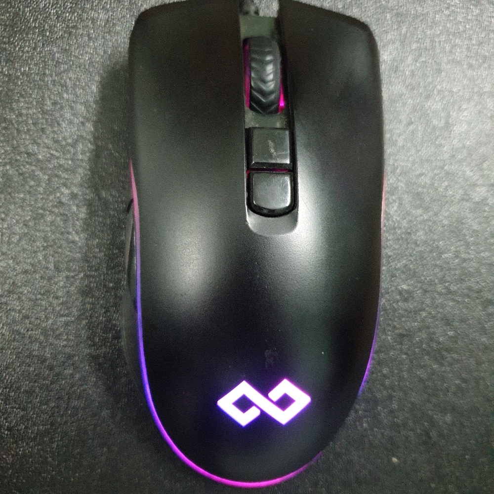 Wired gaming computer mouse